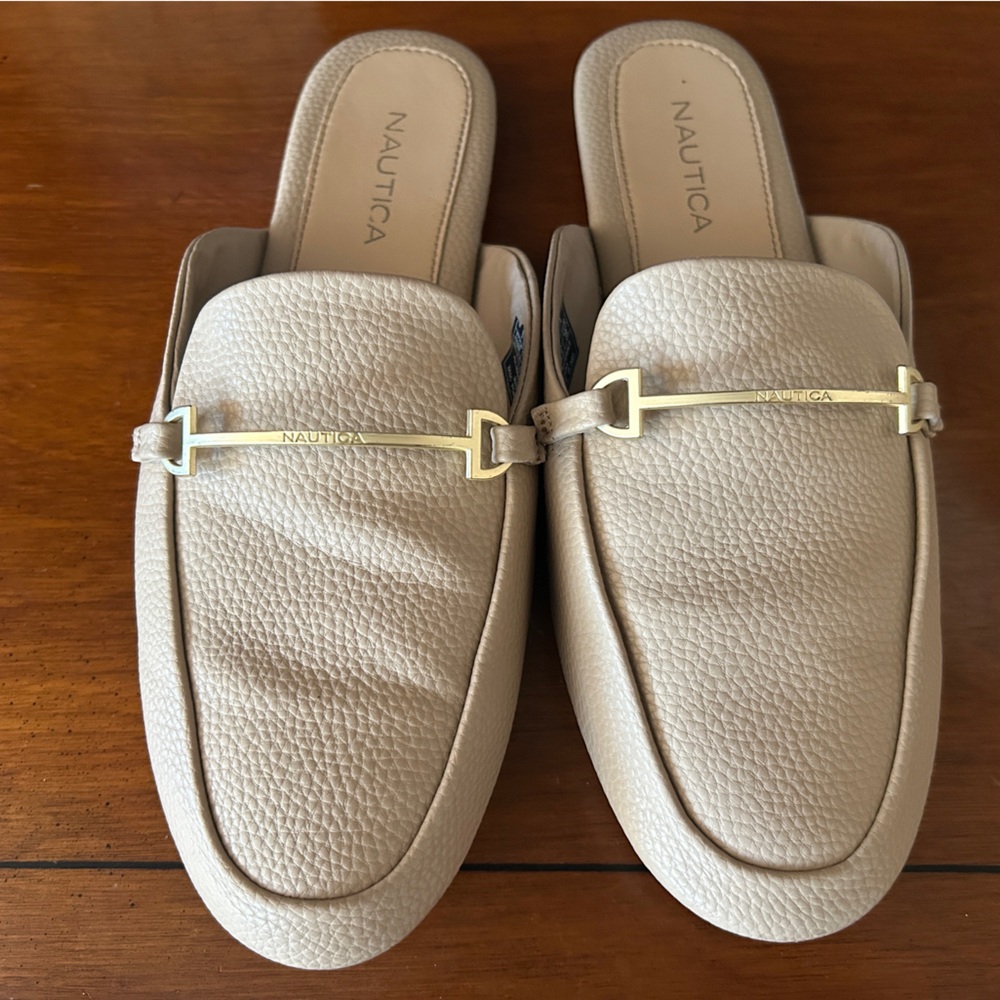 Nautica Women's Tan Mules with Gold Accent